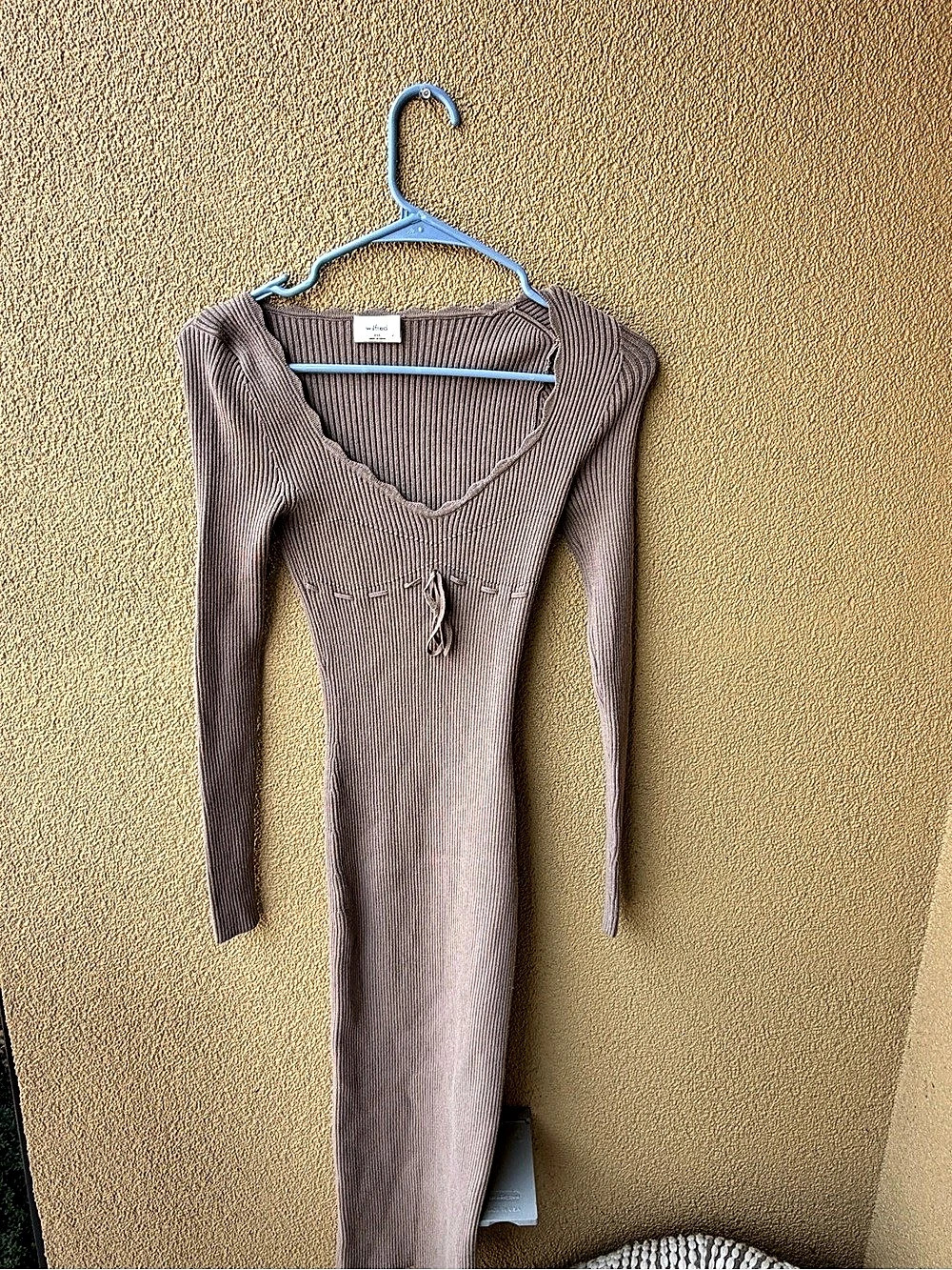 Aritzia Ribbed Long Sleeve Maxi Dress in Brown Like New
